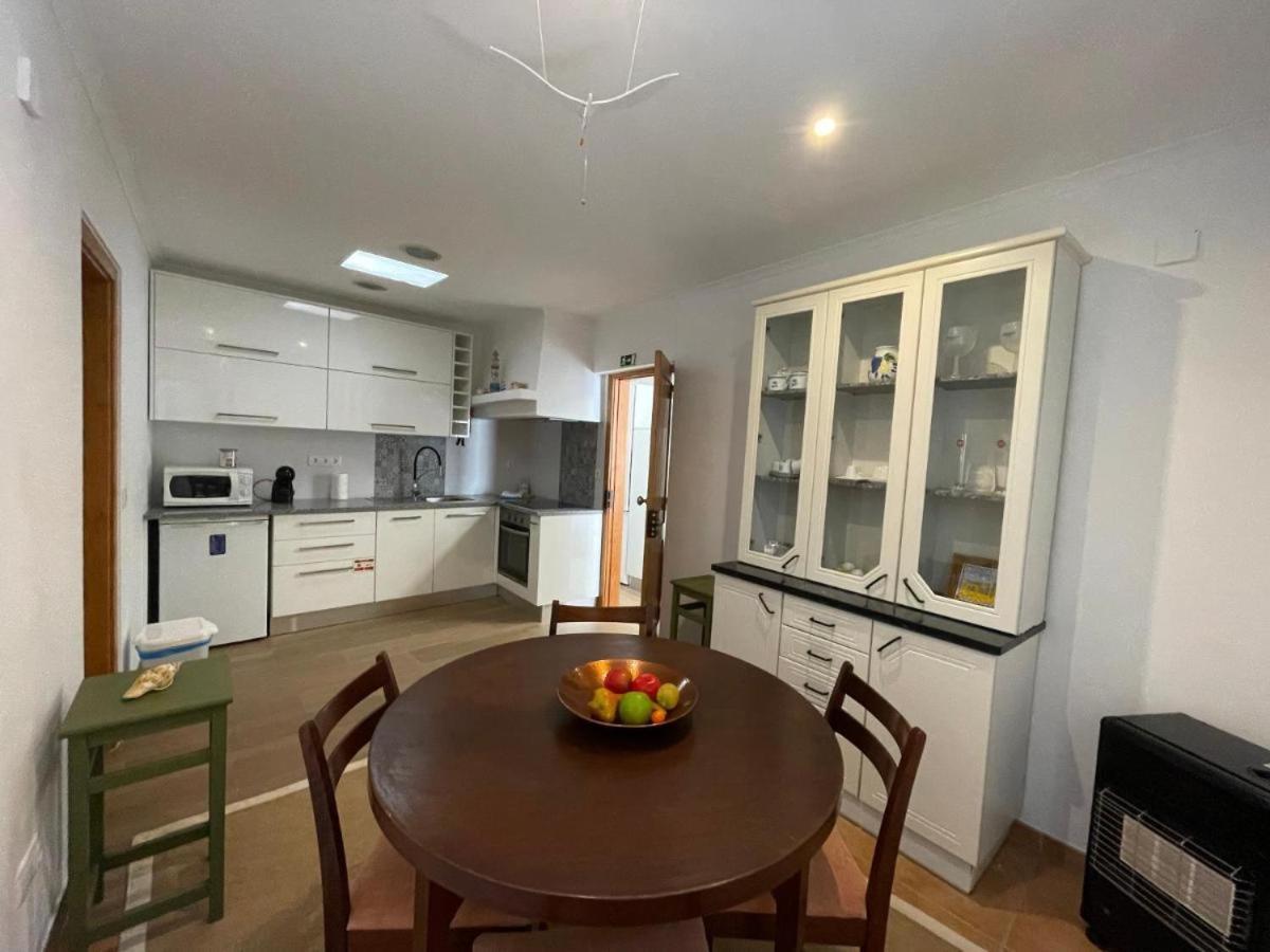 Casa Do Vicente, Localizada A 1.7Km Da Praia. Ribamar  Екстериор снимка